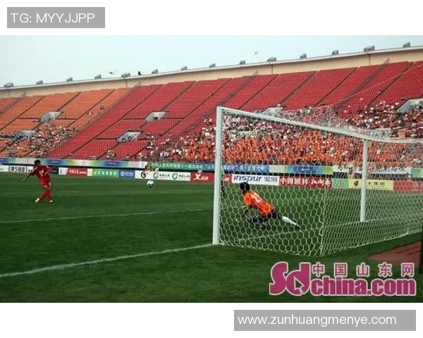 足球球星精彩瞬间GIF集锦，见证巅峰对决与华丽技巧的完美呈现